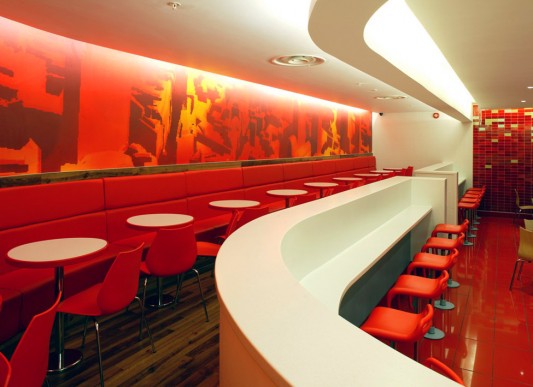 Флагманский ресторан McDonald’s в Лондоне