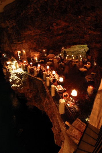 Эксклюзивный ресторан в пещере на юге Италии
