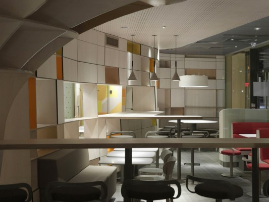 Инновационный дизайн интерьера ресторана McDonald’s от архитектора Patrick Norguet